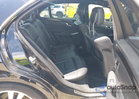 2014 Mercedes-Benz E 350 z USA, uszkodzony, nr VIN WDDHF5KB6EB012720